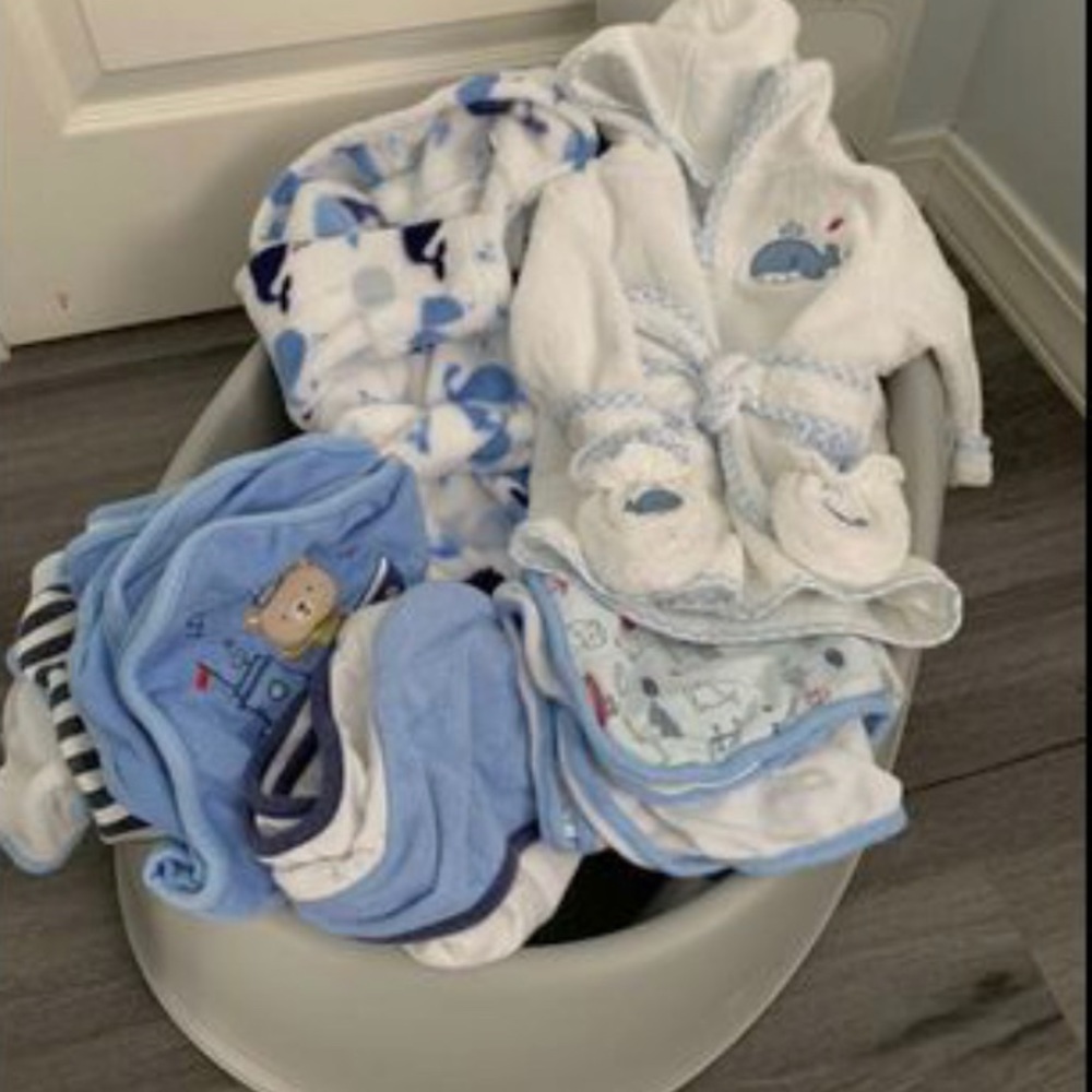 Skip Hop Moby Whale Bath tub and robe set
